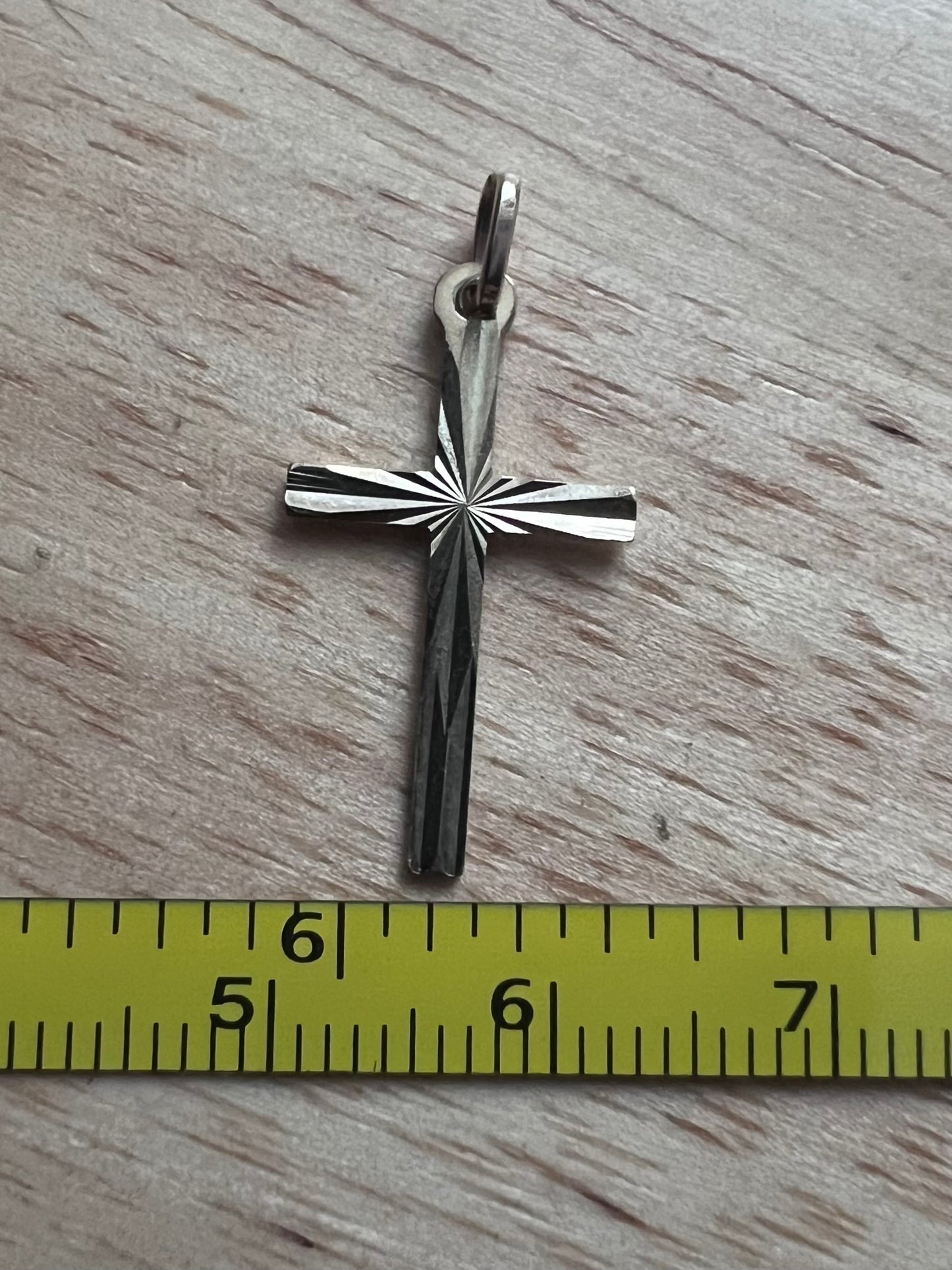 Vintage 9ct Yellow Gold Diamond Cut Cross Charm - 0.45 Grams