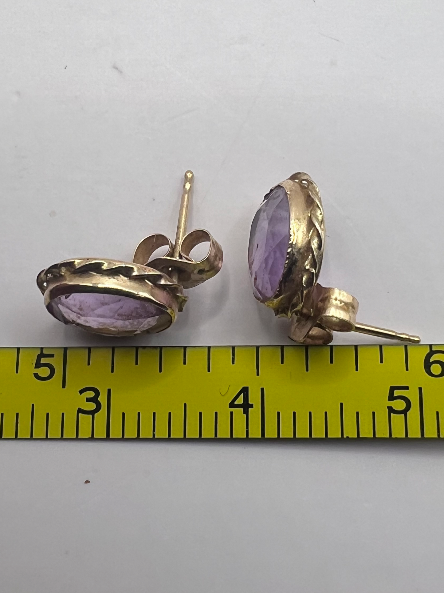 Vintage 9ct Yellow Gold Amethyst Stud Earrings • 1.18 Grams
