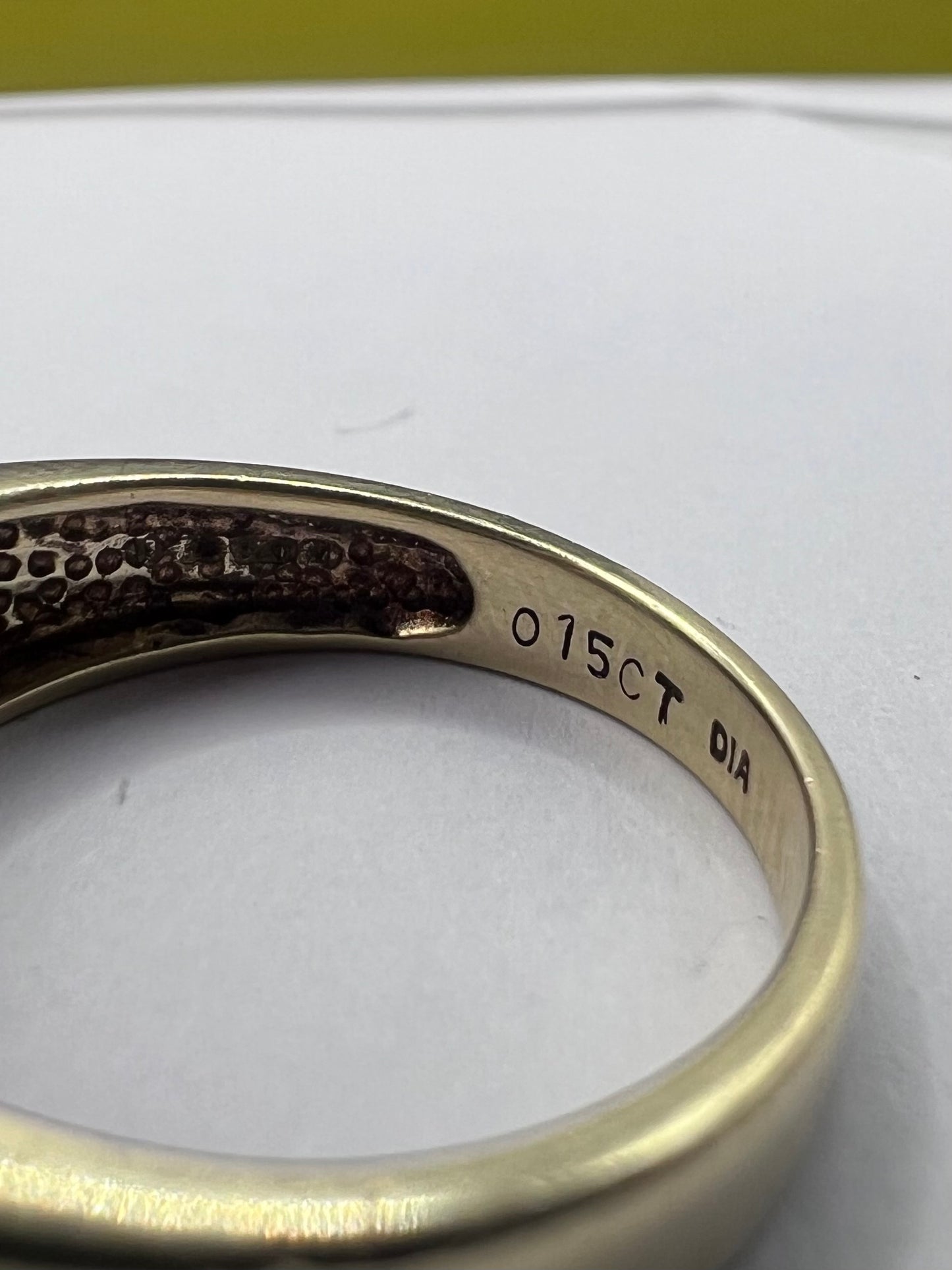 Vintage 9ct Yellow Gold 0.15ct Diamond Set Signet Ring - S