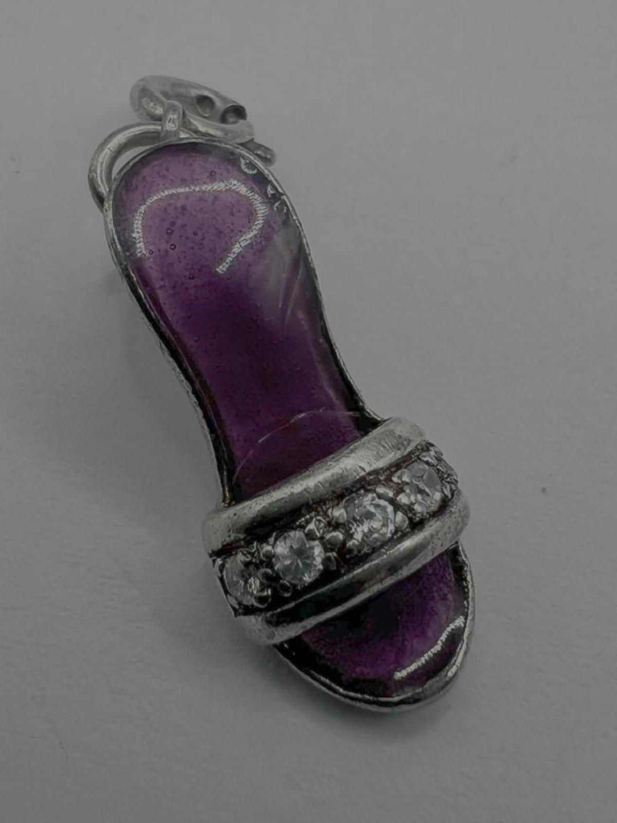 Quality 925 Sterling Silver Cz Set Slipper Pendant - 2.67 Grams