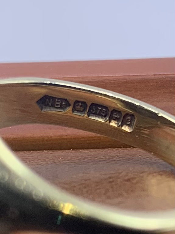 Vintage 9ct Gold & Hematite Centurion Head Signet Ring - R