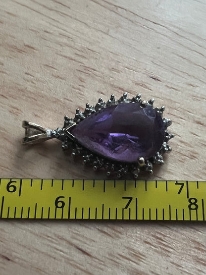 Vintage 9ct Yellow Gold Pear Cut Amethyst & Diamond Chip Pendant - 2.33 Grams