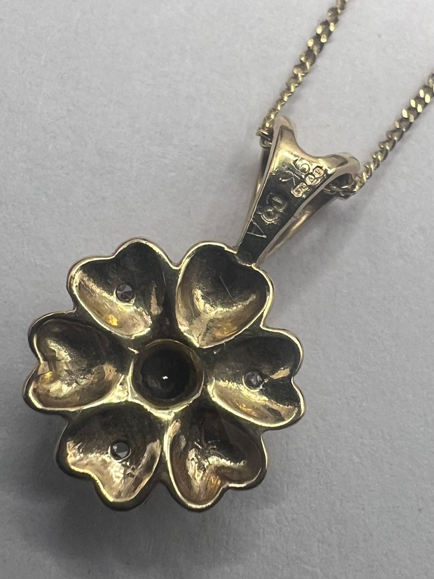 Vintage 9ct Yellow Gold Sapphire & Diamond Flower Pendant & Chain • 1.95 Grams