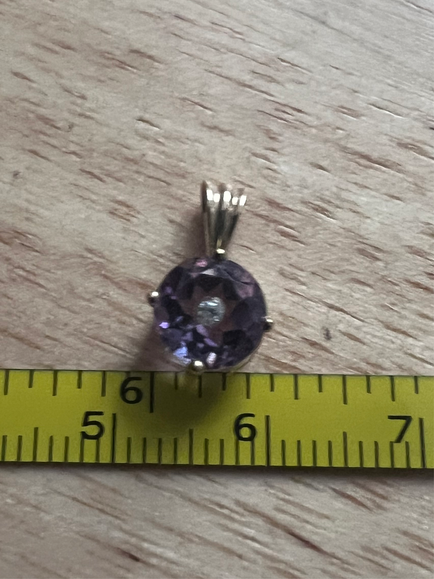 Dainty 9ct Yellow Gold Diamond In Amethyst Pendant - 0.67 Grams