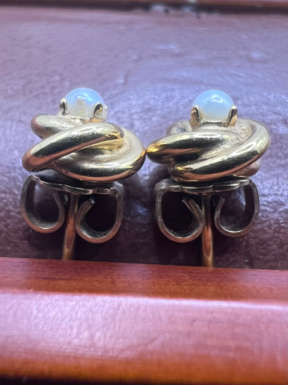 Vintage 9ct Pearl Stud Twist Earrings • 1.82 Grams