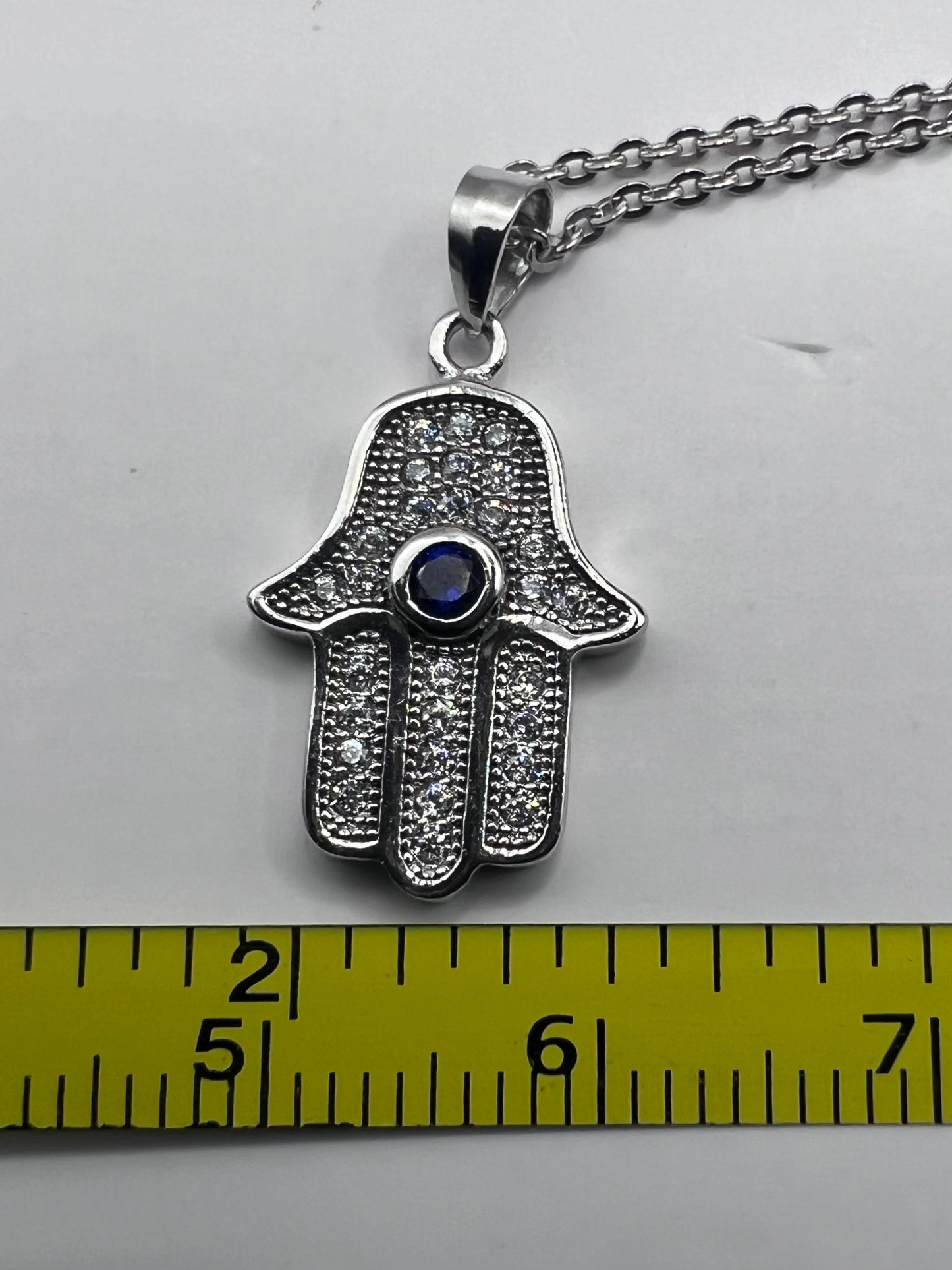 Quality 925 Sterling Silver Stone Set Hamsa Hand & Chain - 3.09 Grams