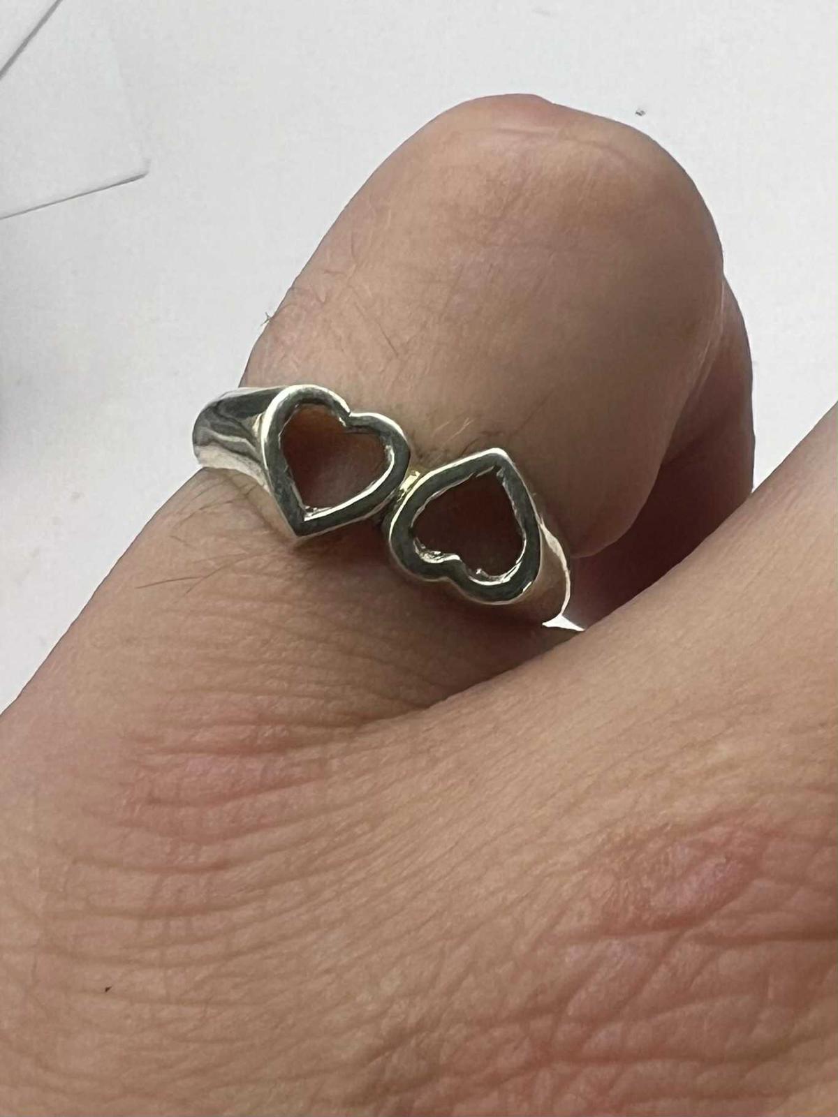 Quality 925 Sterling Silver Heart Ring • 2.38 Grams • Size - N