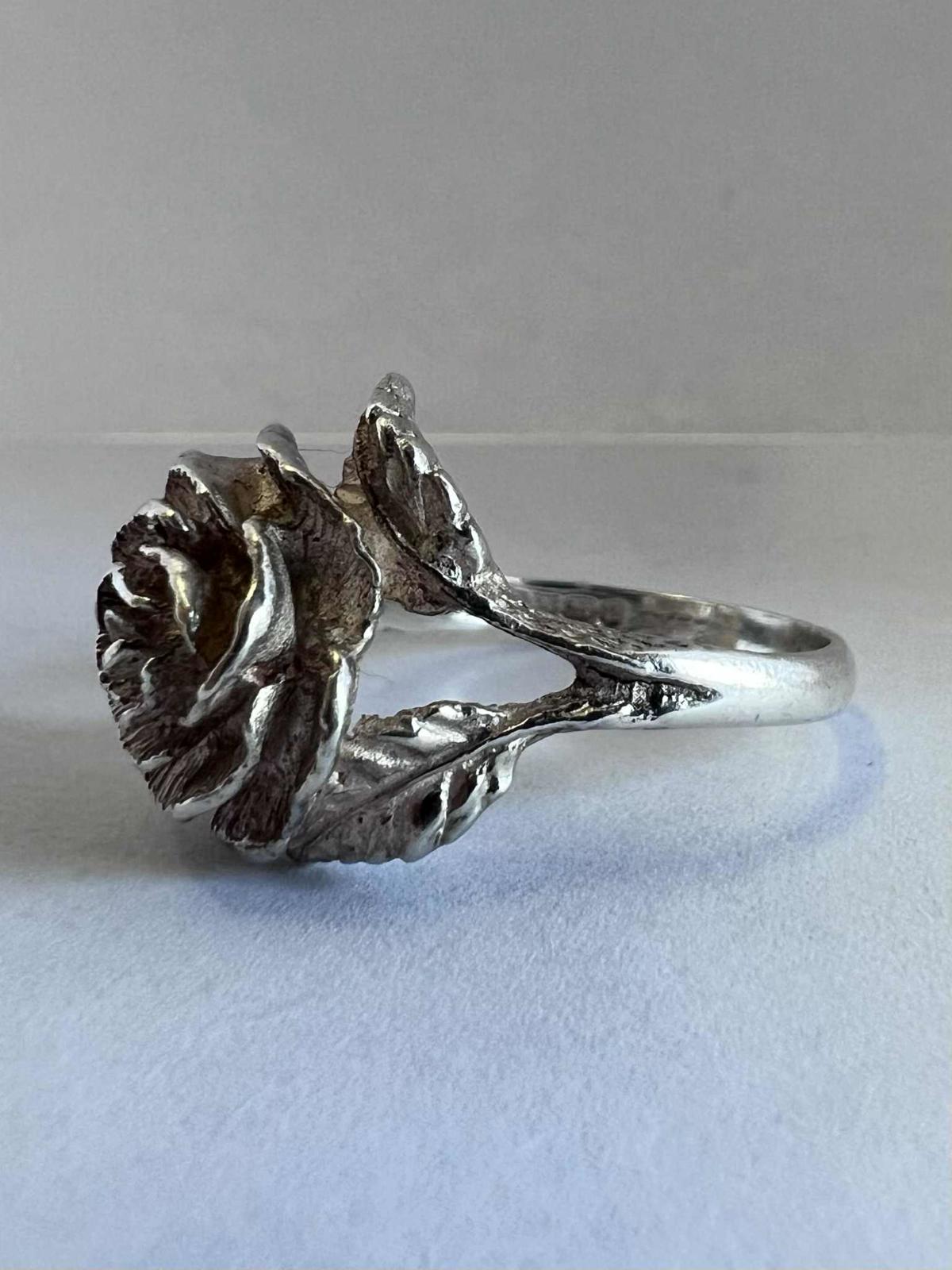 Quality 925 Sterling Silver Detailed Rose Ring • 4.99 Grams • Size - O