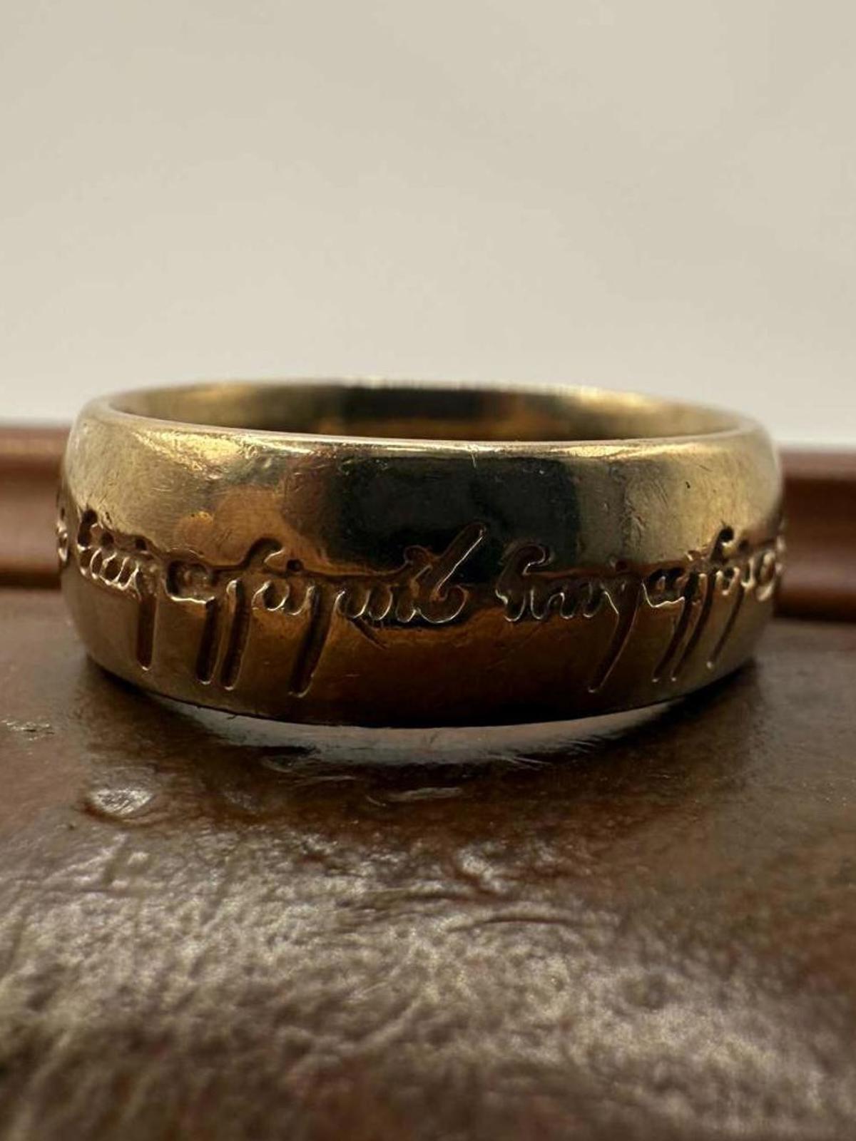 Quality 9ct Rose Gold Lord Of The Rings Wedding Band • 6.46 Grams • Size - M½