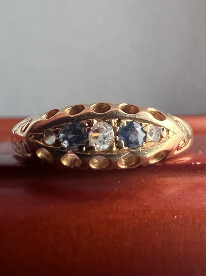 Antique 18ct Yellow Gold Sapphire & Diamond Ring - P½