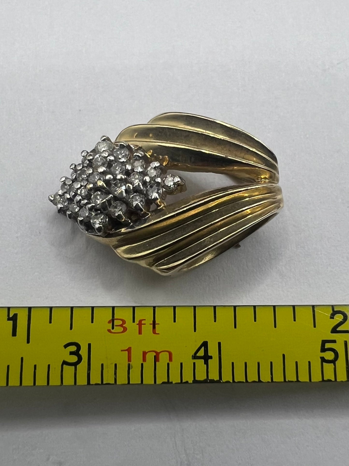 Vintage 9ct Yellow Gold Diamond Cluster Pendant • 2.63 Grams