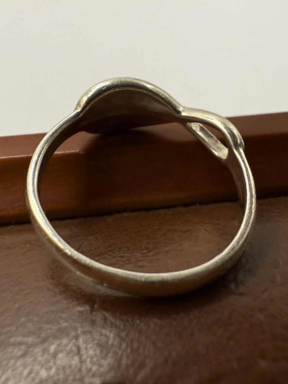 Quality 925 Silver Mother Of Pearl Infinity Ring • Size - N • 1.87 Grams