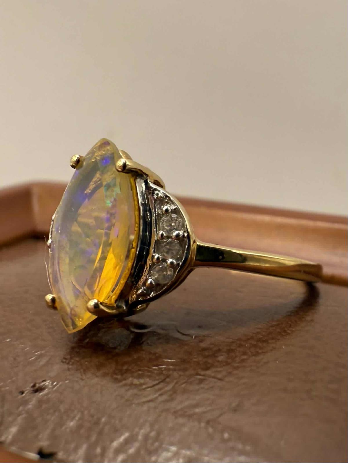 Quality 10ct Welo Opal & Diamond Set Ring • Size - O • 2.13 Grams