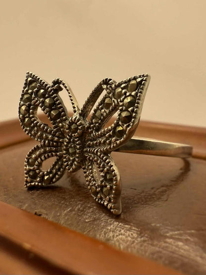 Quality 925 Sterling Silver Butterfly Ring • Size - R • 3.61 Grams