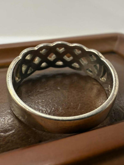 Quality 925 Sterling Silver Solvar Celtic Knot Ring • Size - P½ • 3.35 Grams