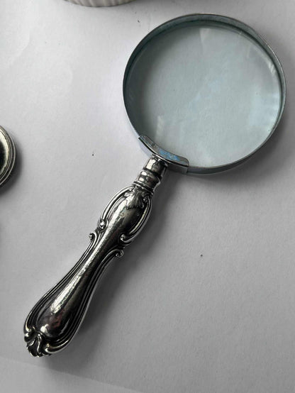 Antique Decorative Magnifying Glass with Ornate Silver Handle - 113.51 Grams