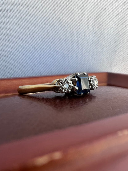 Vintage 18ct Yellow Gold Sapphire & Diamond Ring - K½