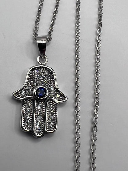 Quality 925 Sterling Silver Stone Set Hamsa Hand & Chain - 3.09 Grams
