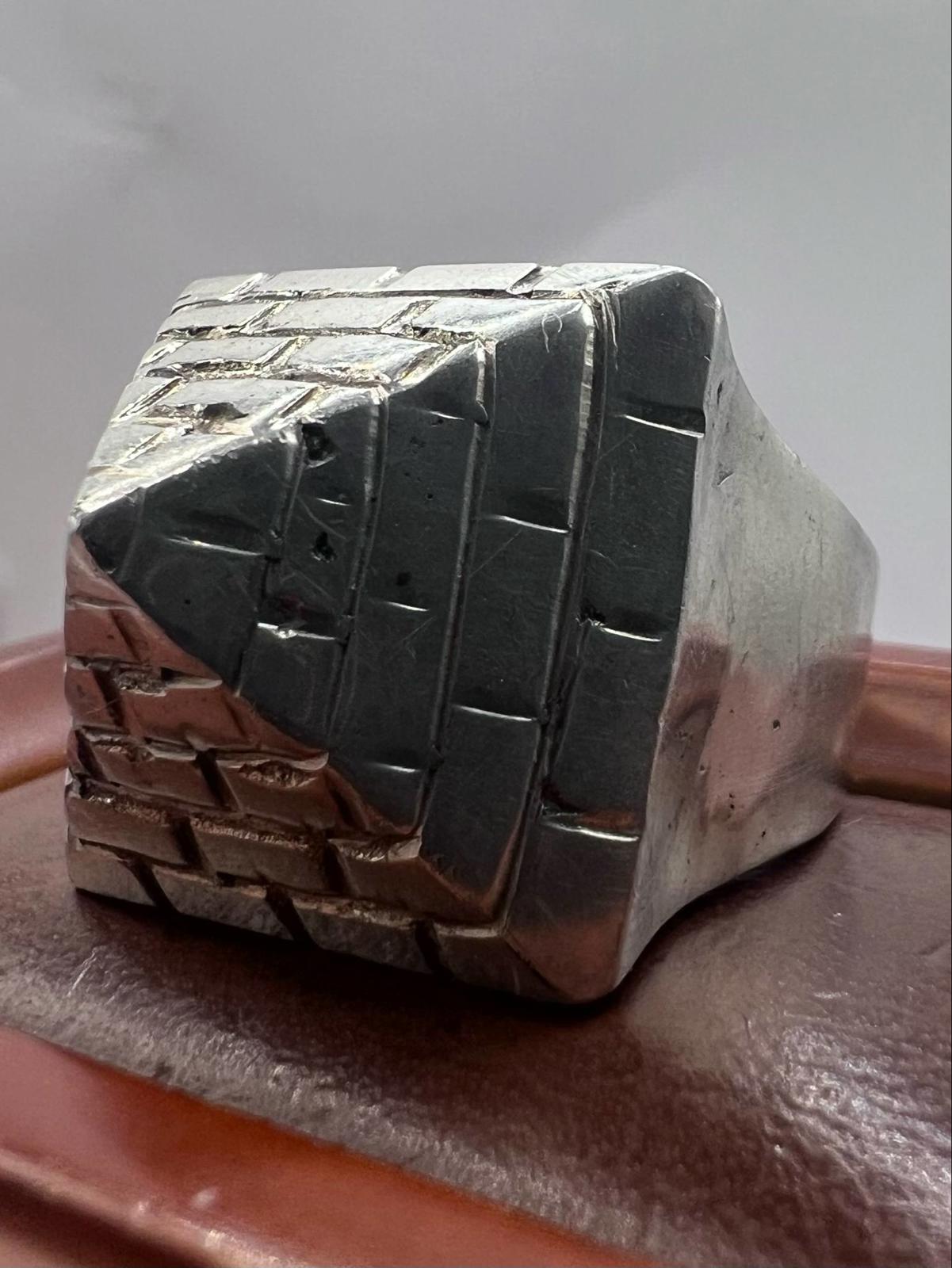 Quality 925 Sterling Silver Pyramid Ring • Size - X • 38.97 Grams