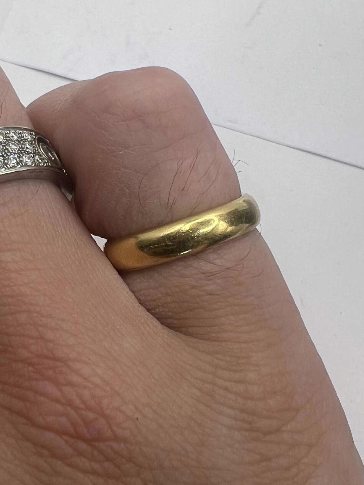 Vintage 22ct Yellow Gold Wedding Band • 4.22 Grams • Size - I½