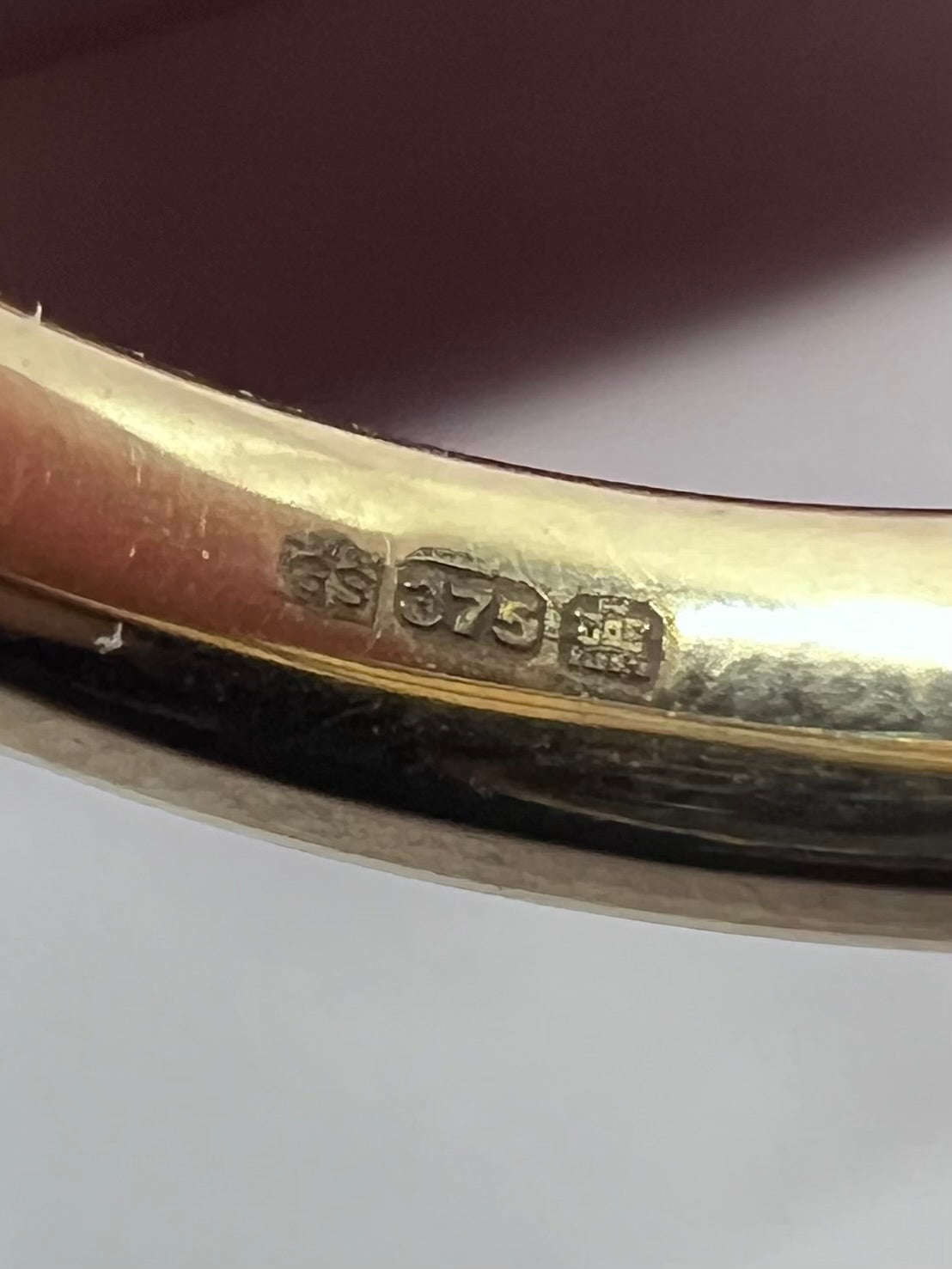 Quality 9ct Yellow Gold 0.25ct Diamond Set Half Eternity Ring - L