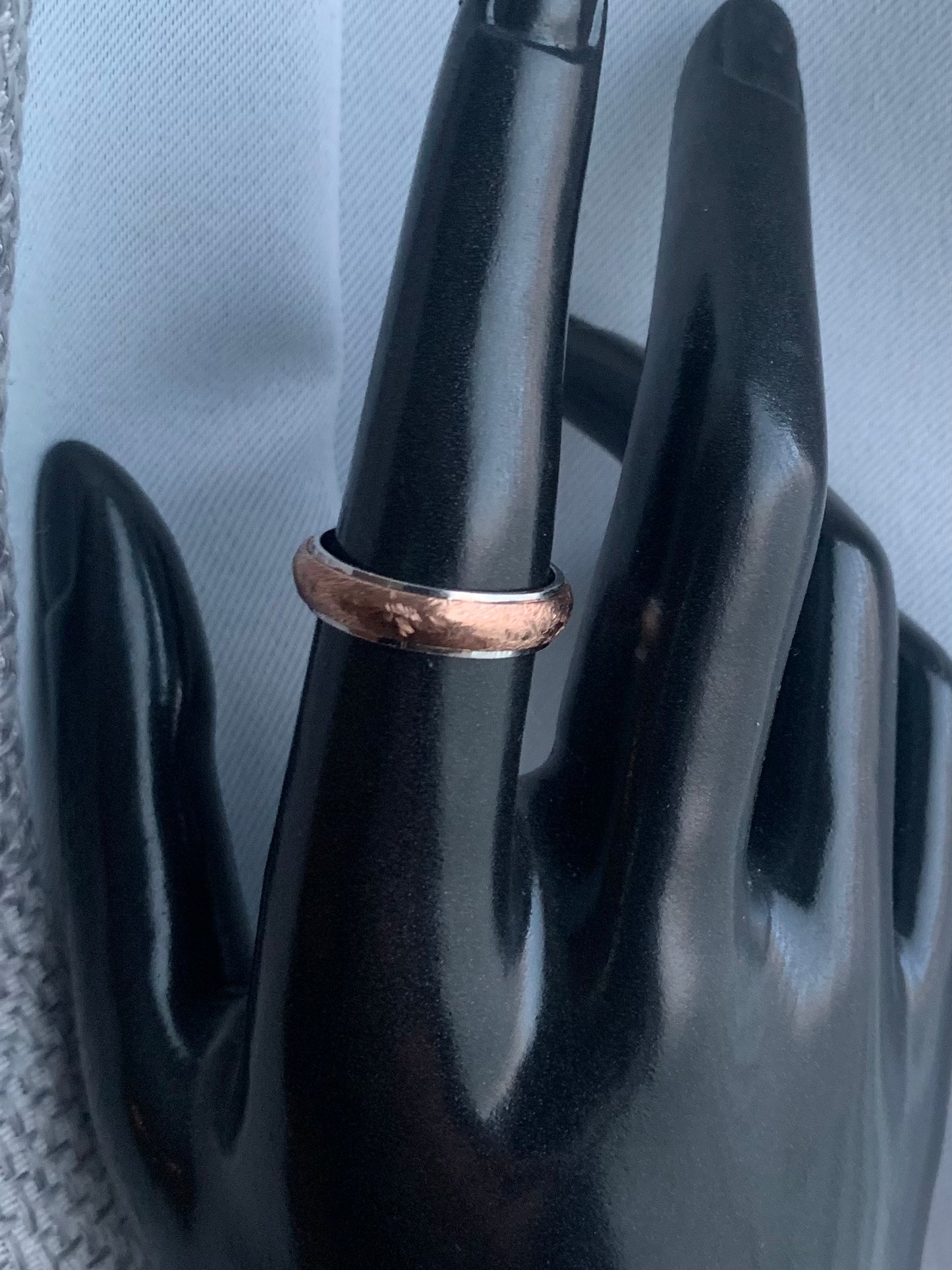 Unique 9ct White & Rose Gold Wedding Band ~ Size - O