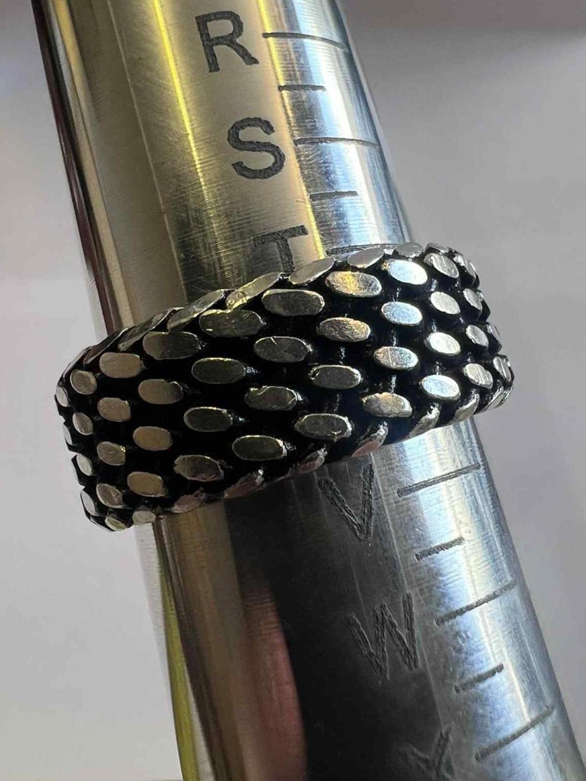 Quality 925 Sterling Silver Tyre Style Ring • 8.52 Grams • Size - U