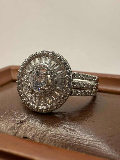 Quality 925 Sterling Silver White Stone Cluster Ring • Size - U • 5.14 Grams