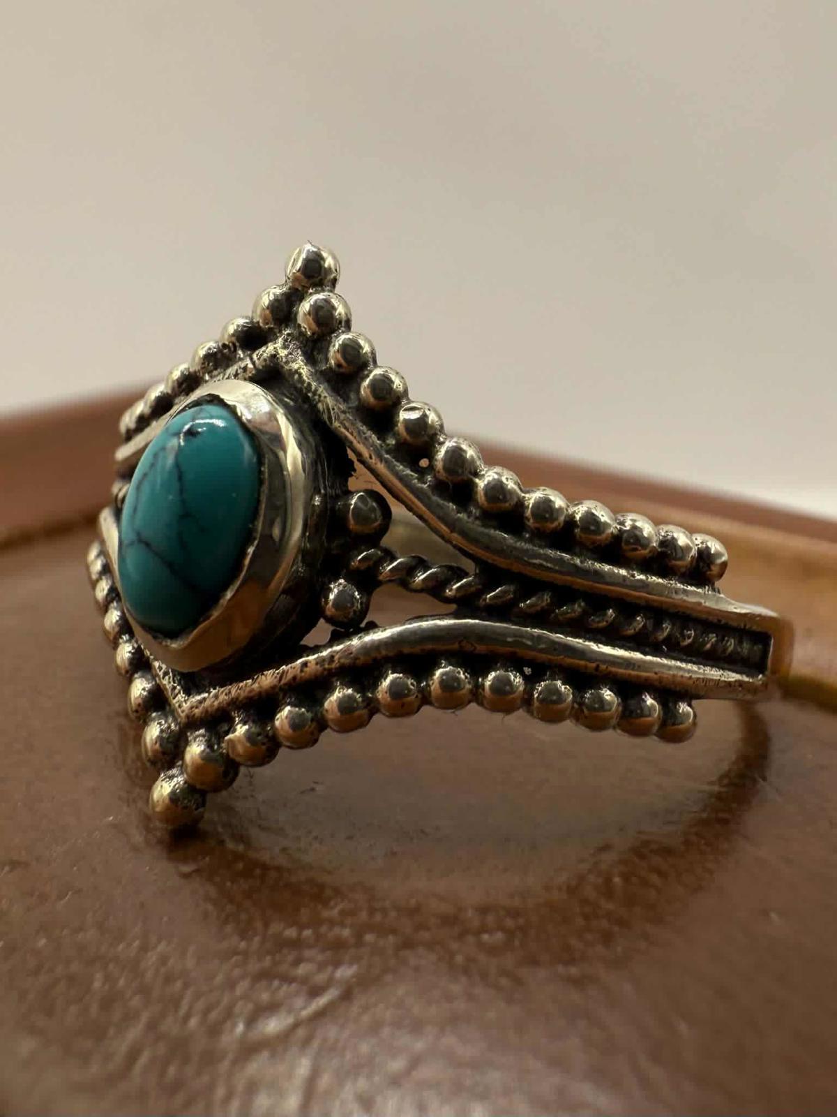 Quality 925 Sterling Silver Turquoise Set Ring • Size - V • 3.25 Grams