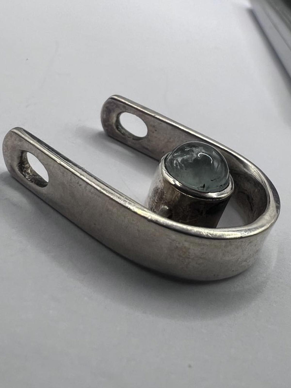Quality 925 Sterling Silver Stone Set Pendant - 10.00 Grams