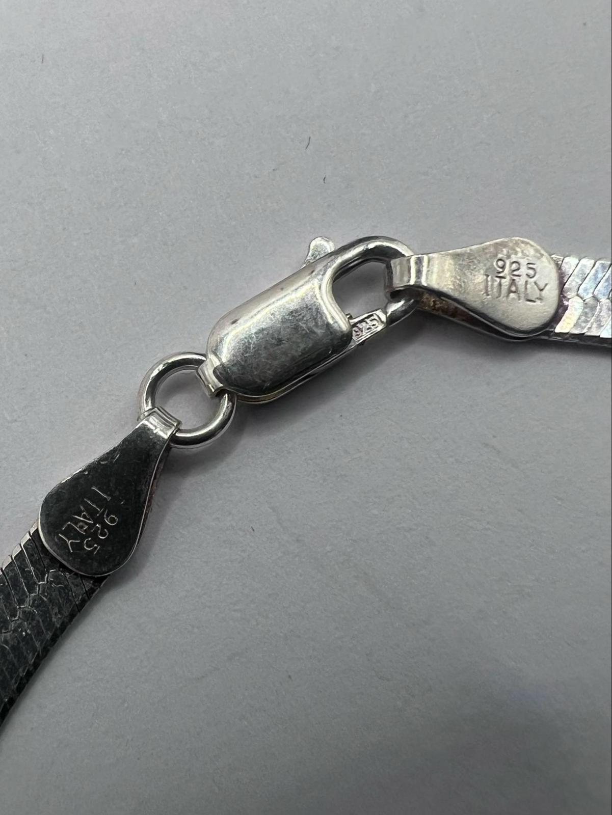 Quality 925 Sterling Silver Herringbone Bracelet - 8 Inch - 4.33 Grams