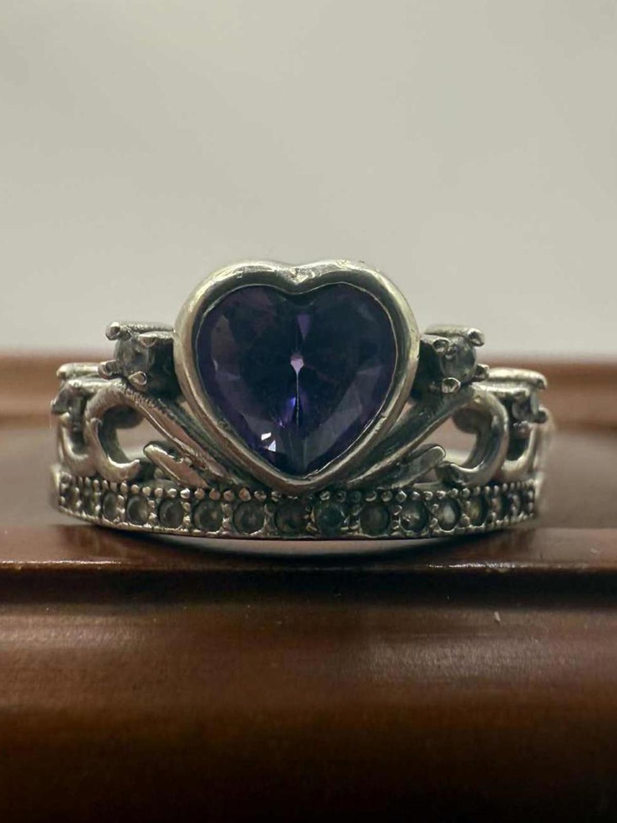 Quality 925 Sterling Silver Amethyst Set Crown Ring • 2.52 Grams • Size - M