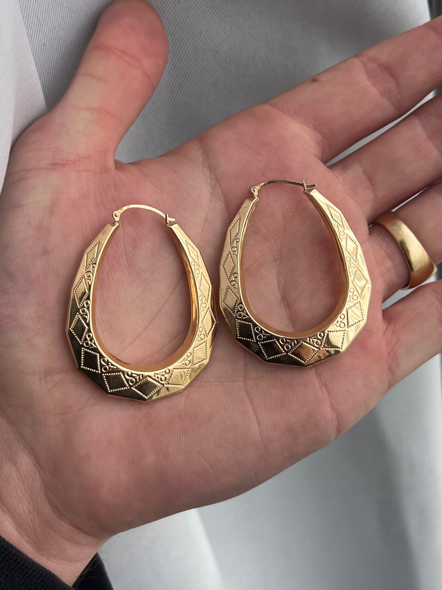 Vintage 9ct Yellow Gold Patterned Hoops - 3.91 Grams