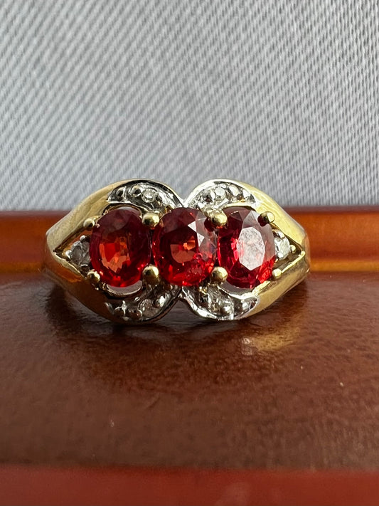 Quality 9ct Yellow Gold Fiery Garnet & Diamond Ring - N½