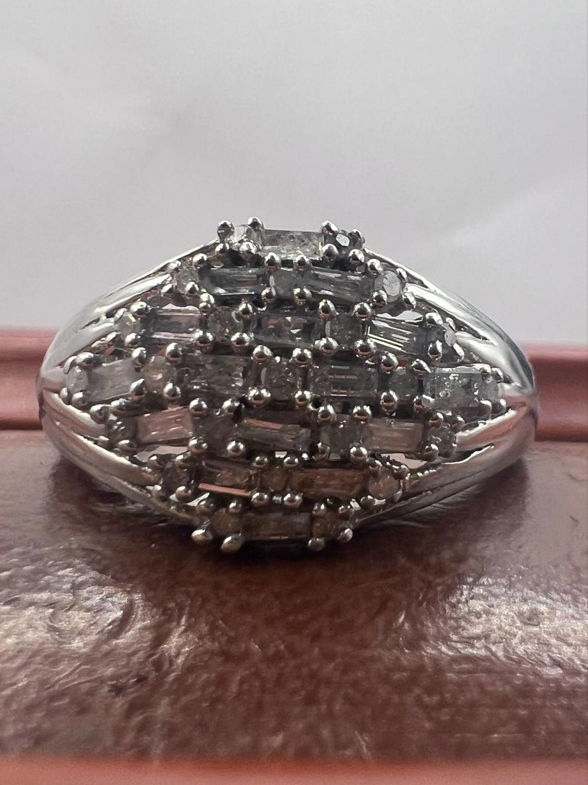 Quality 925 Sterling Silver White Stone Ring • Size - O • 4.05 Grams