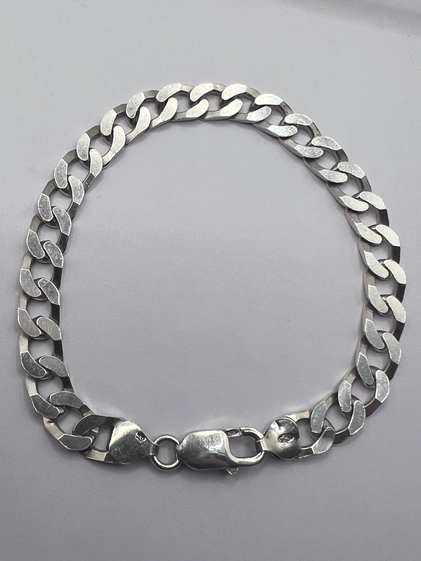 Quality 925 Sterling Silver Curb Bracelet • 15.54 Grams • 8 Inch