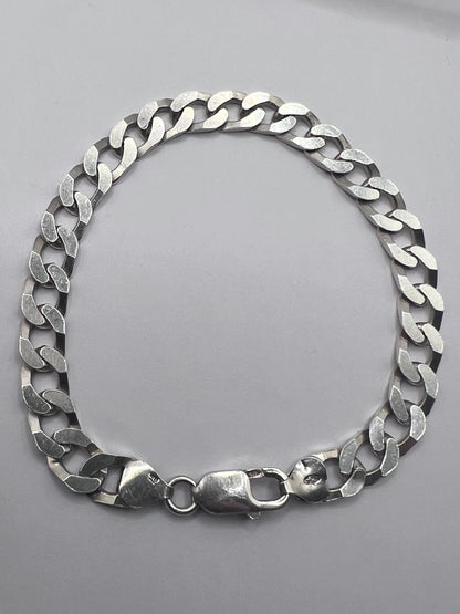 Quality 925 Sterling Silver Curb Bracelet • 15.54 Grams • 8 Inch