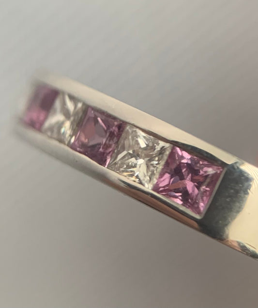 18ct Princess Cut Pink Sapphire & Diamond 0.99ct Ring ~ 5.67 Grams ~ Size - O½