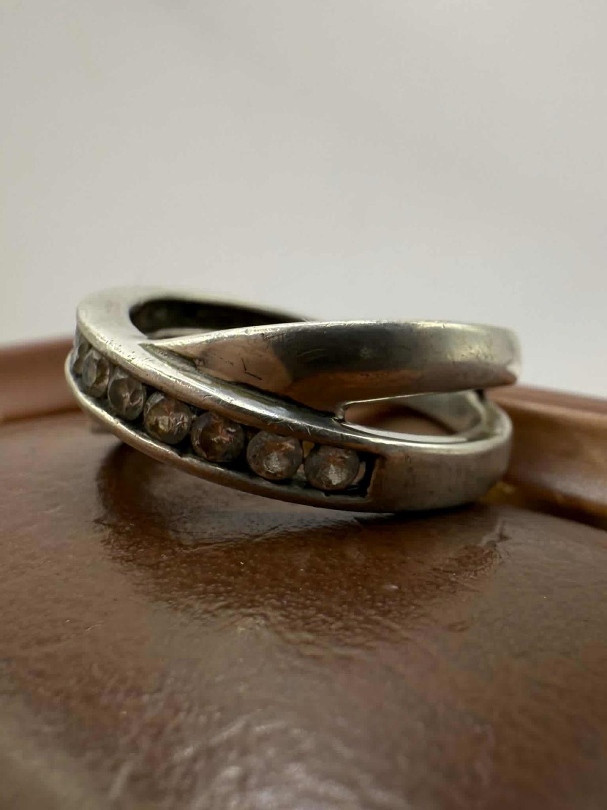 Quality 925 Silver White Stone Set Cross Over Ring • Size - P • 4.33 Grams