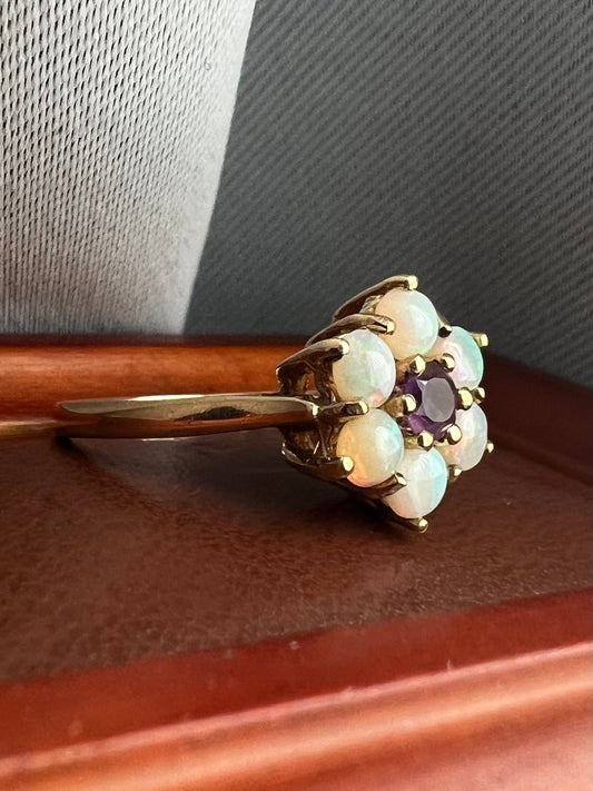 Vintage 9ct Yellow Gold Opal & Amethyst Cluster Ring - P