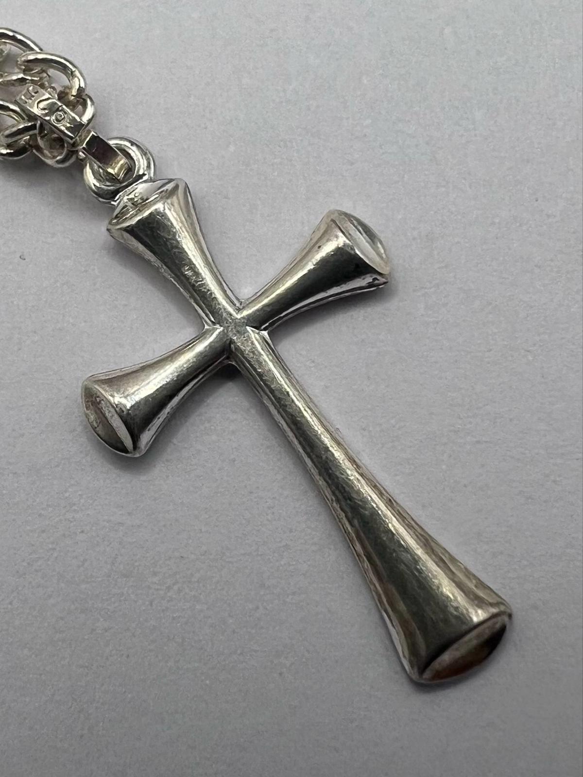 Quality 925 Sterling Silver Cross & Chain Set - 9.69 Grams - 24 Inch