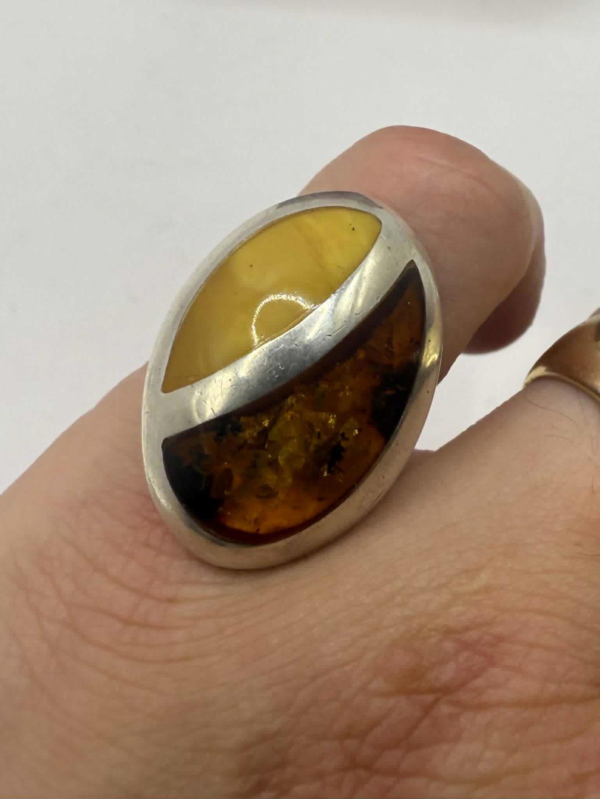 Quality 925 Sterling Silver Ambeer Set Ring • Size - P • 9.87 Grams
