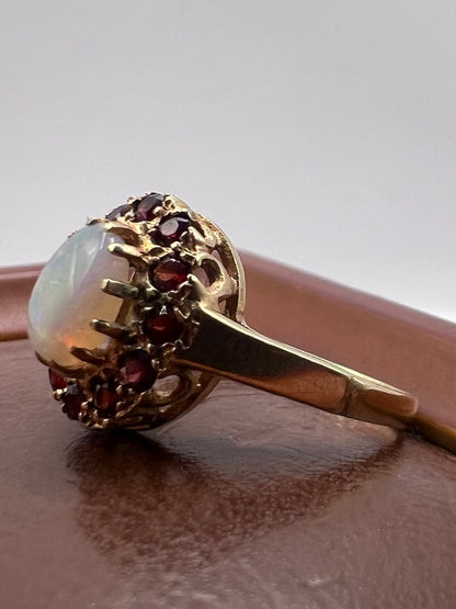 Vintage 9ct Yellow Gold Opal & Garnet Cluster Ring - L