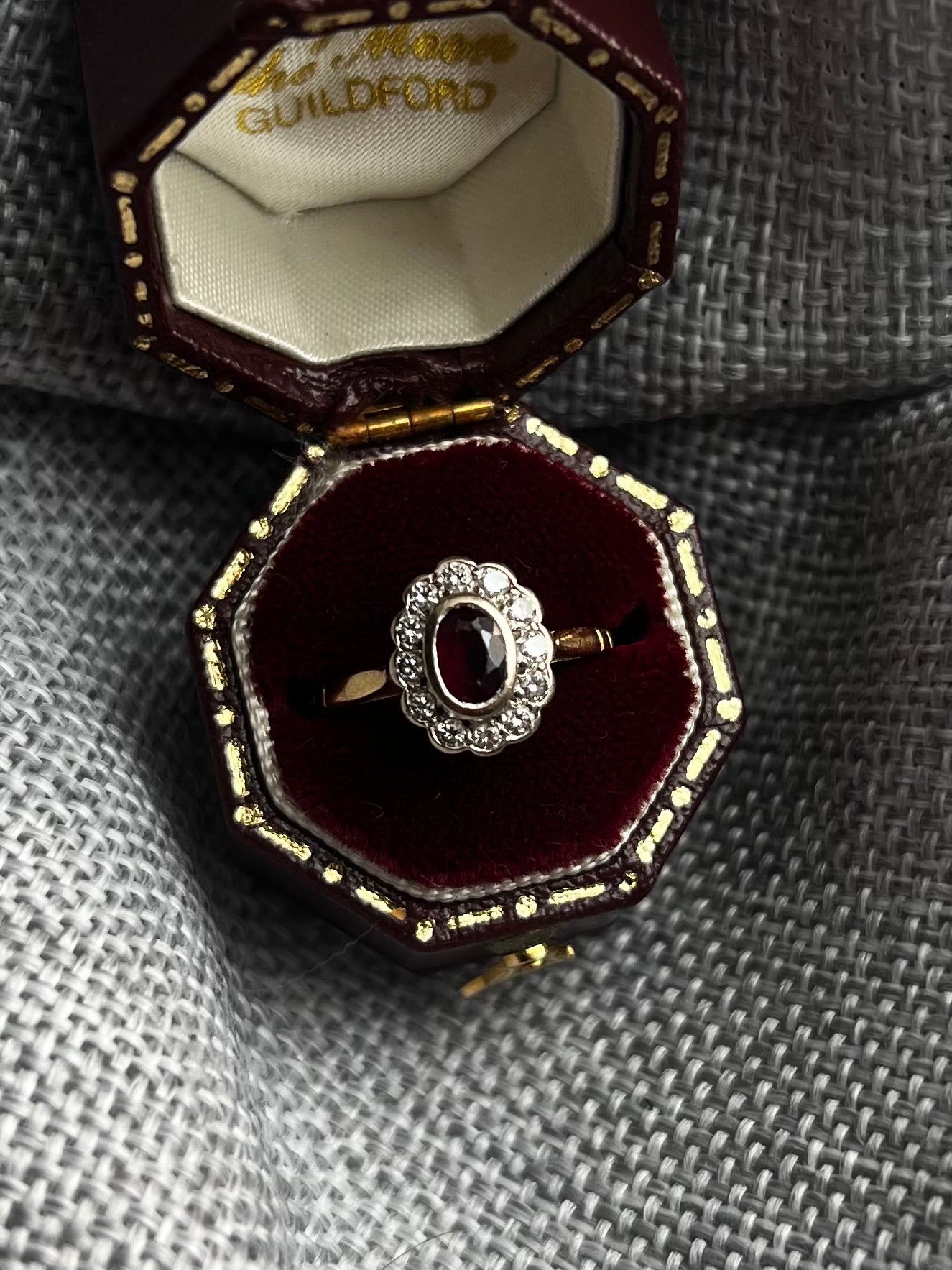 Vintage 18ct Diamond & Ruby Cluster Ring - K½