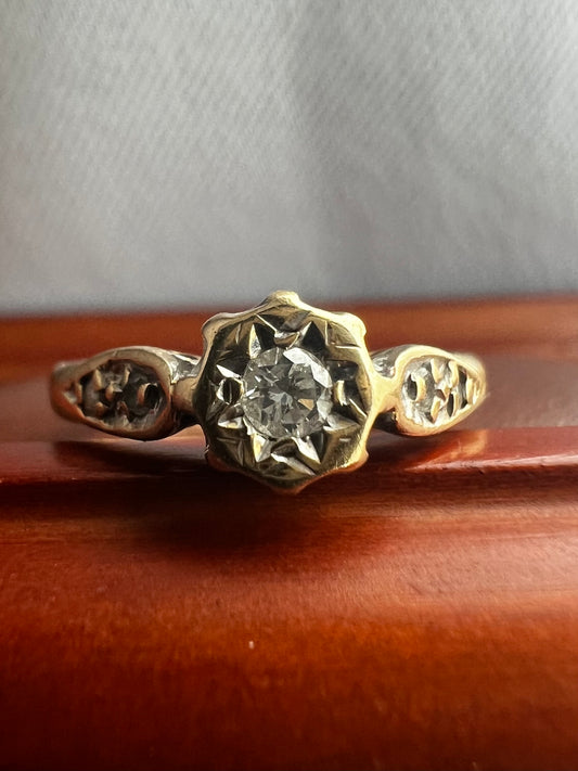 Vintage 9ct Yellow Gold 0.10ct Diamond Ring - J