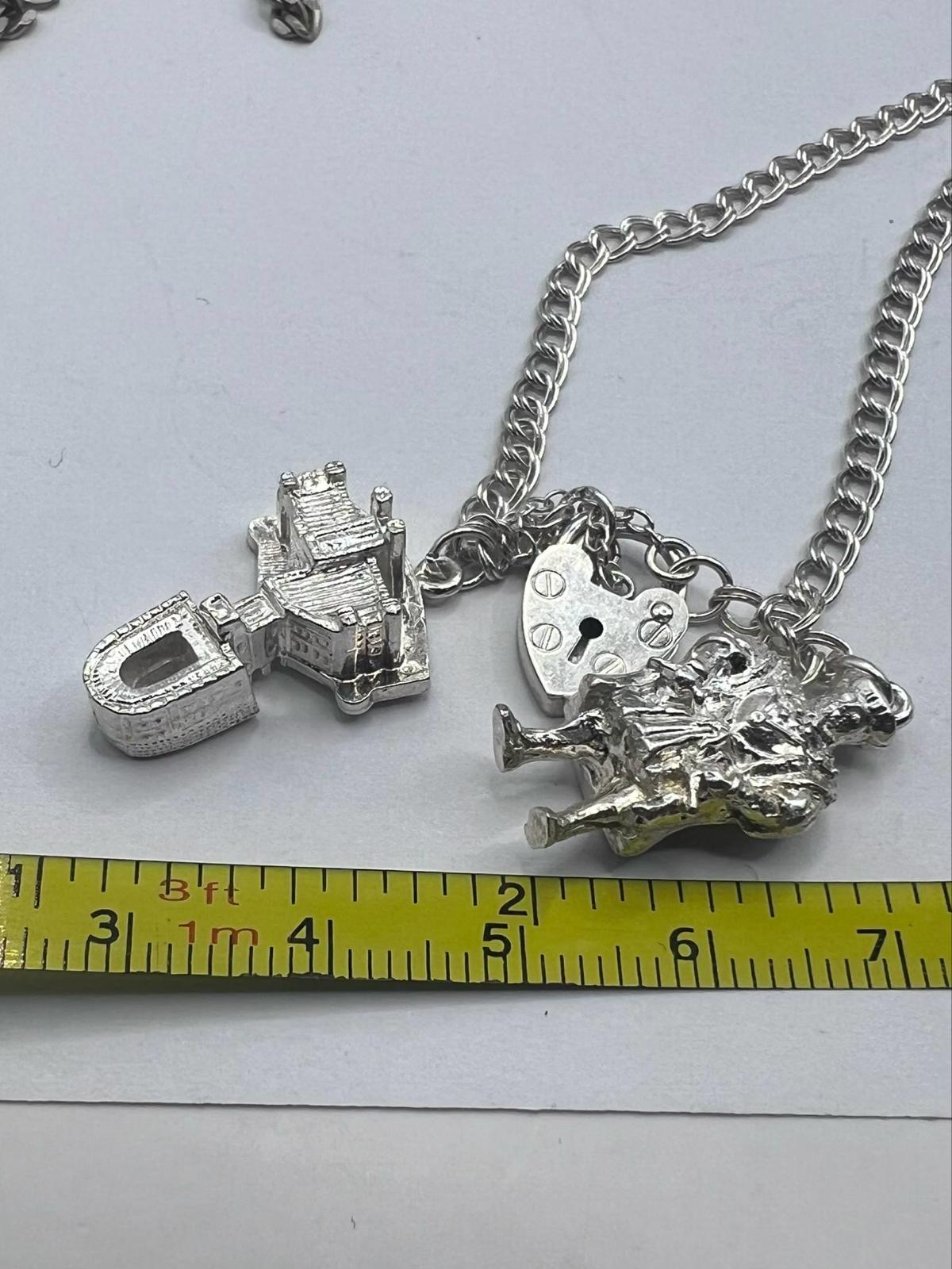 Henry the VIII 925 Sterling Silver Charm Bracelet - 14.21 Grams - 6.5 Inch