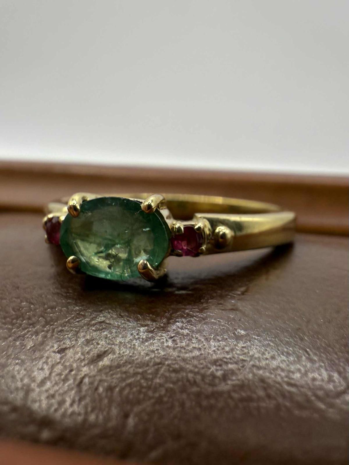 Quality 9ct Yellow Gold Emerald & Ruby Set Ring • Size - N • 2.17 Grams