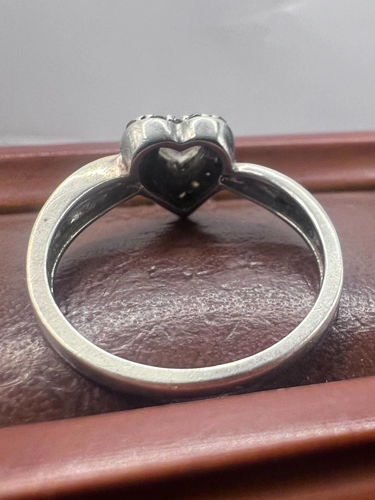 Quality 925 Sterling Silver Heart Stone Set Ring • Size - P • 2.46 Grams