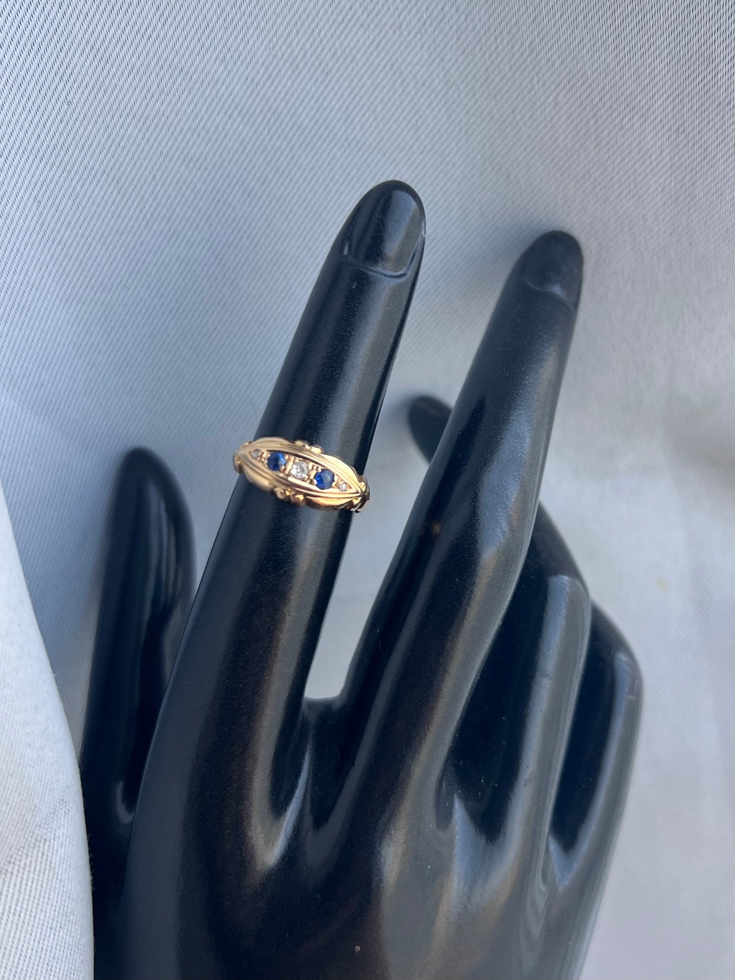 Antique 1917 Yellow Gold 18ct Sapphire & Diamond Ring - J