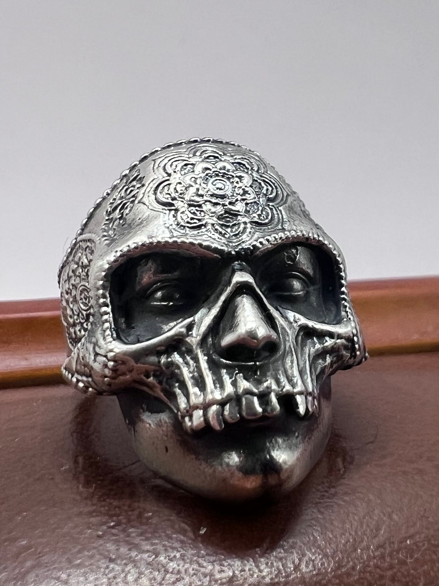 Quality 925 Sterling Silver Patterned Skull Ring • Size - M½
